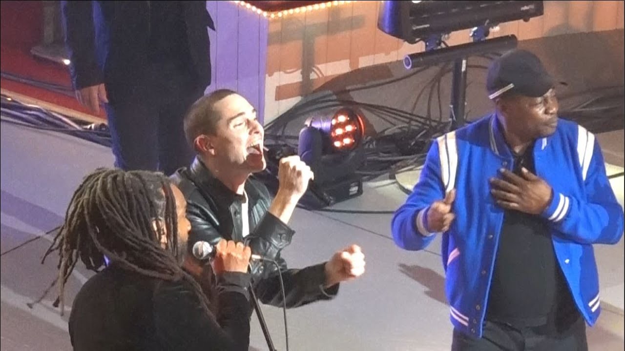 Victor Solf, Yael Naim & Célia Kameni - Happy (Live) Gala Solidarité Sida 2022 Paris, Cirque d'Hiver