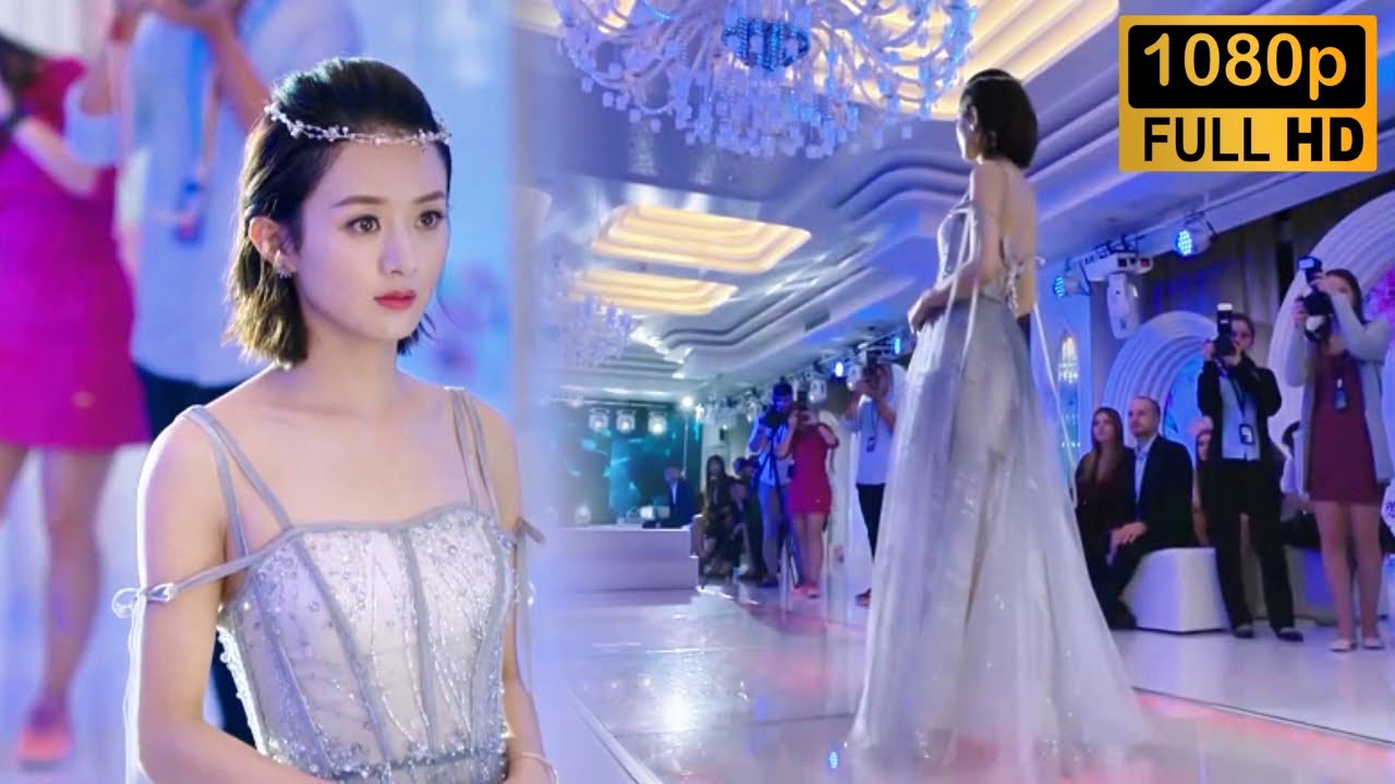Movie！模特意外受傷，灰姑娘臨時救場充當模特，一登場瞬間驚艷全場！#你和我的倾城时光 #最新電影 #大陸電影 #職場電影