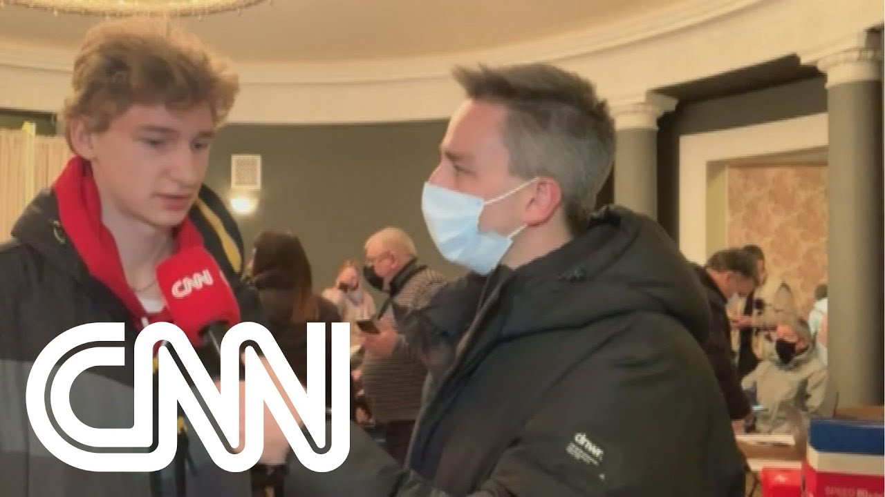 Repórter da CNN relata ajuda a refugiados ucranianos | CNN DOMINGO