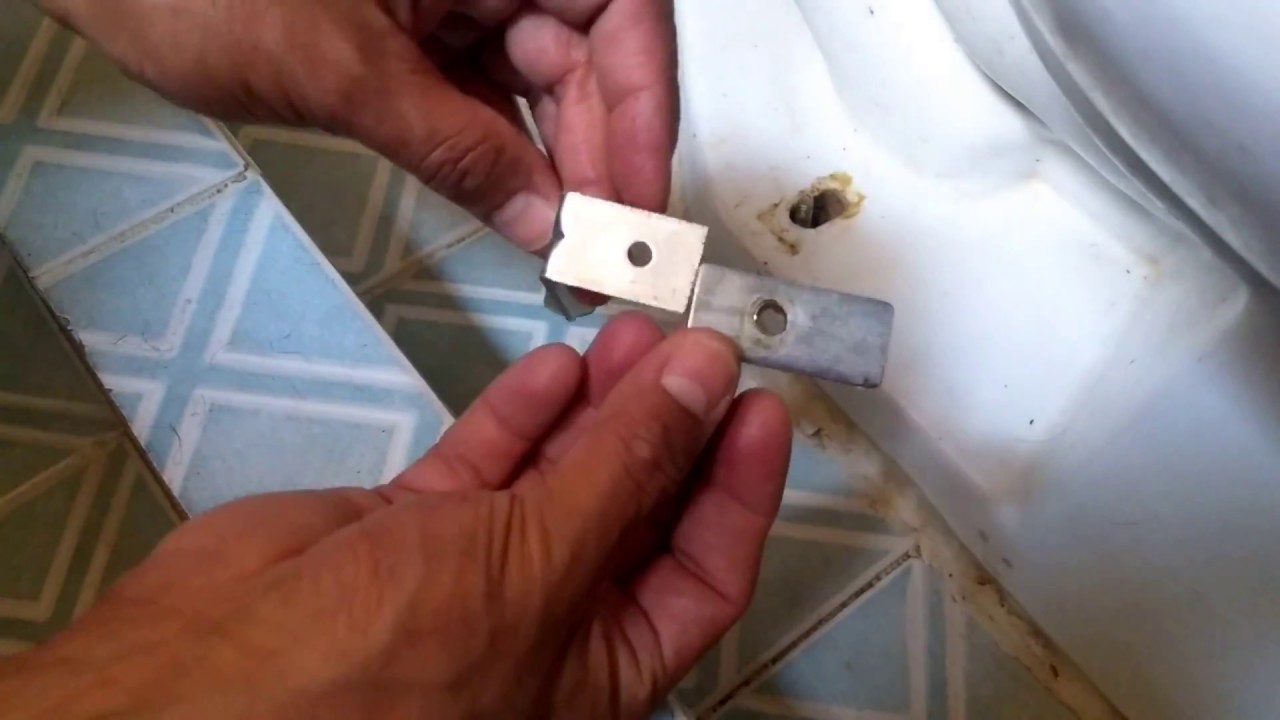Cambio de tornillos de WC a piso