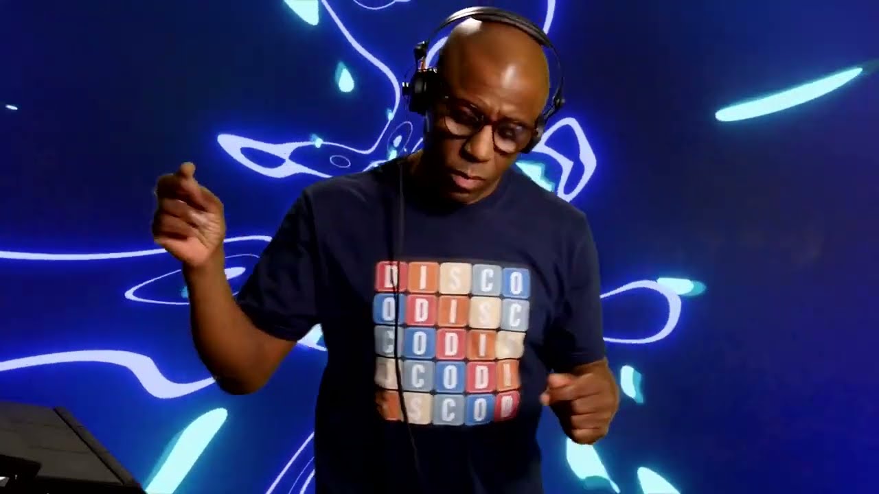 Derrick Mckenzie - Groove Culture Christmas Party 2022