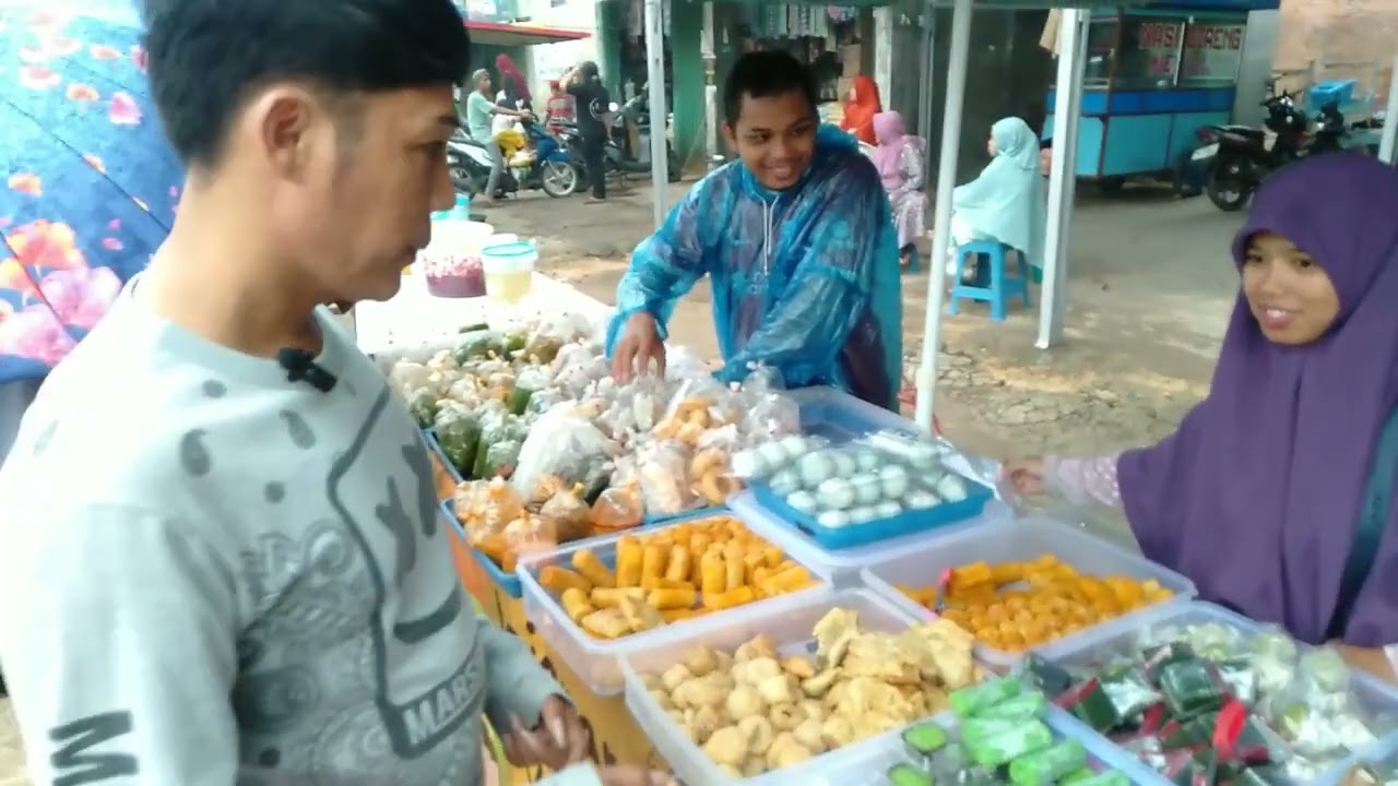 KESERUAN OJI BERBURU TAKJIL SAMBIL NGABUBURIT DI BULAN RAMADHAN