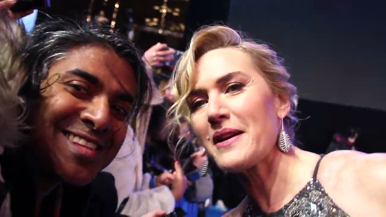 Kate Winslet Meeting fans and taking selfies at Avatar 2 Premiere London