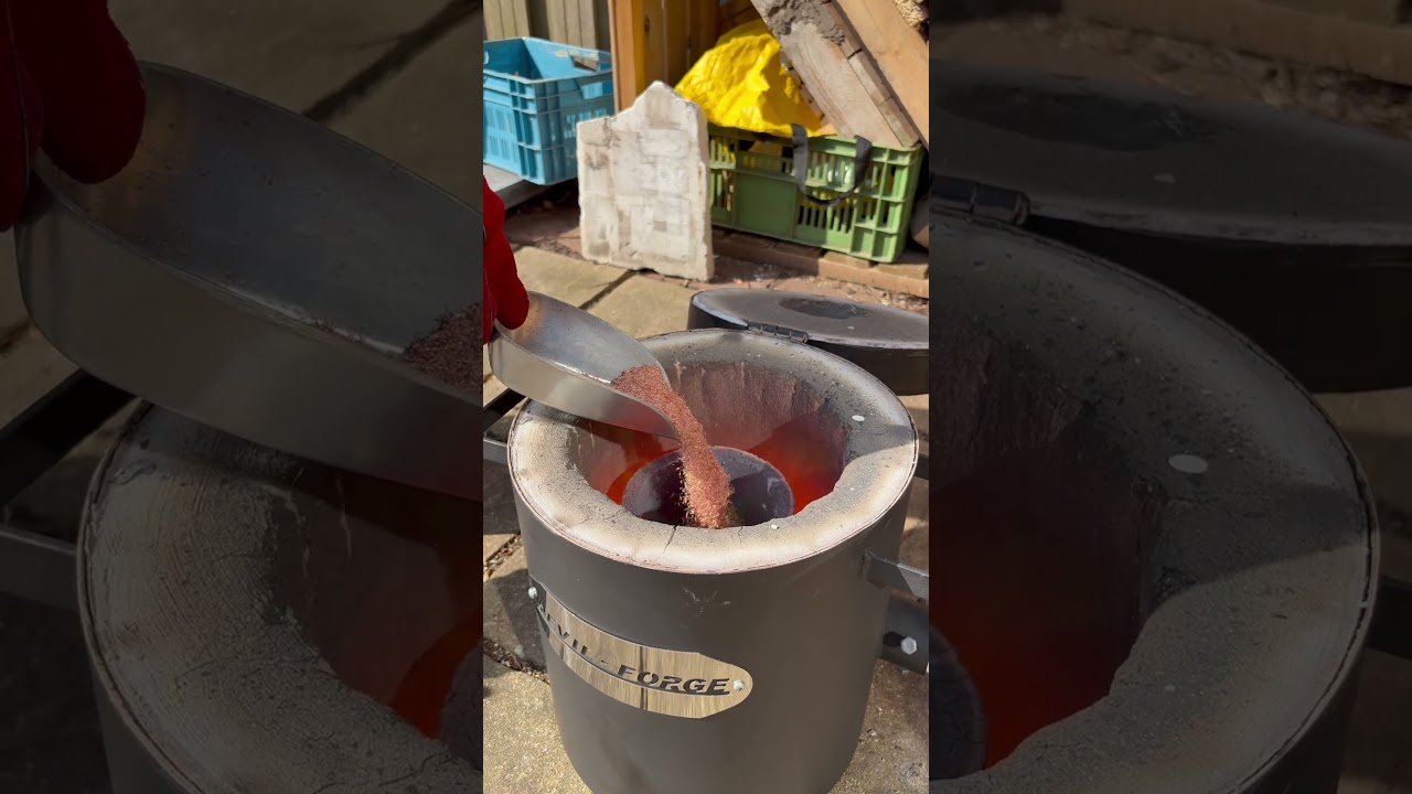 Turning molten copper into real income #etsyshop #copperbars #metalcasting #coppermelt
