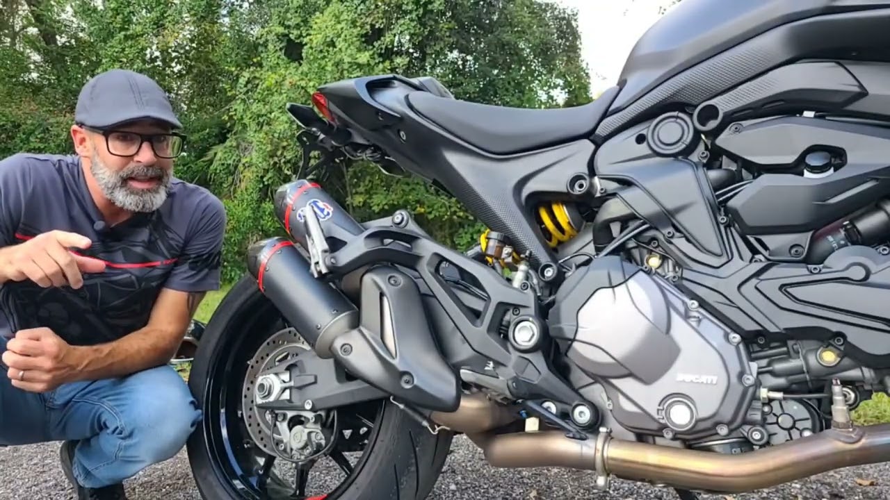 2022 Ducati Monster plus, full Termignoni exhaust !