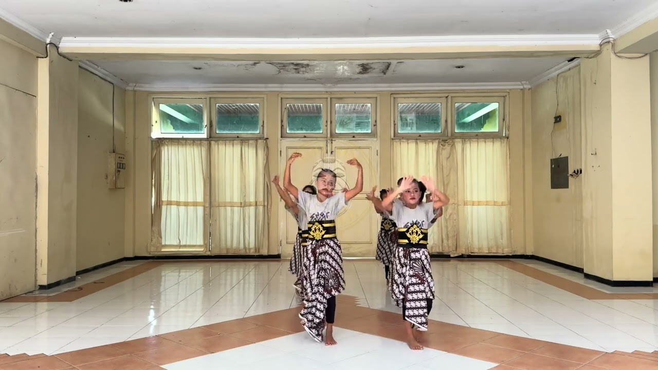 Tari Perang Perangan ( Siswa Siswi Sanggar Karya ) | Produksi Sanggar Tari Kembang Sore