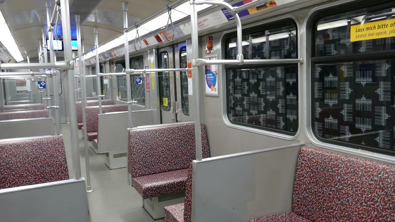 U-Bahn Berlin Mitfahrt Rudow - Britz-Süd im F87 auf der U7 [HD]