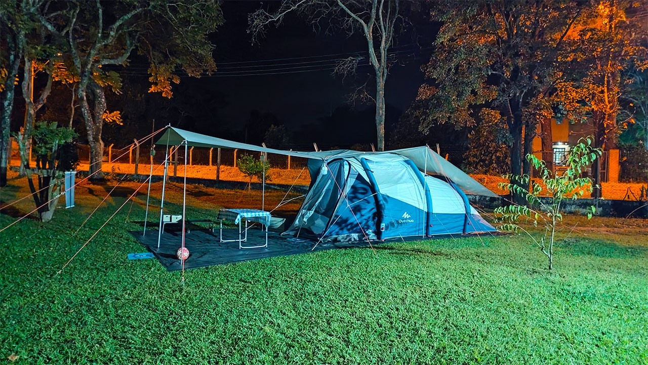 ACAMPAMENTO COM MUITO FRIO I BARRACA INFLÁVEL I ACAMPAMENTO ASMR