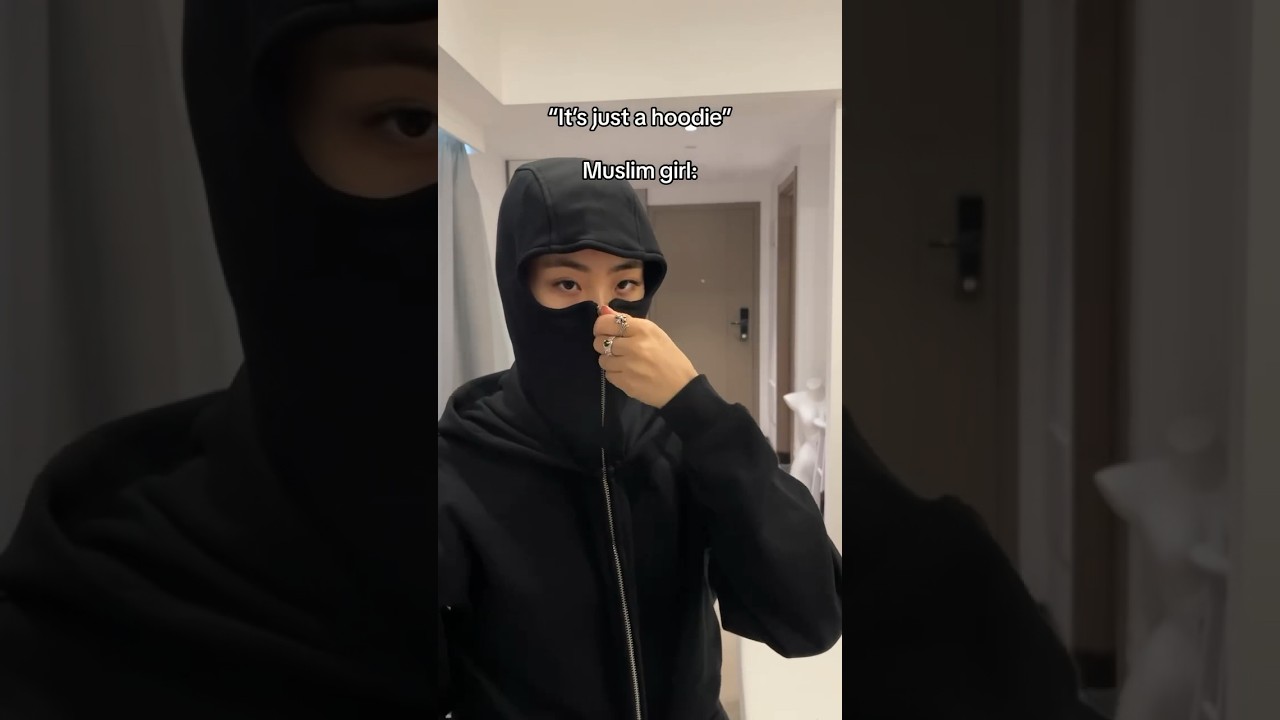 Don&rsquo;t let Muslim girl sees this&hellip; #hoodie #hijab #fashion #muslim