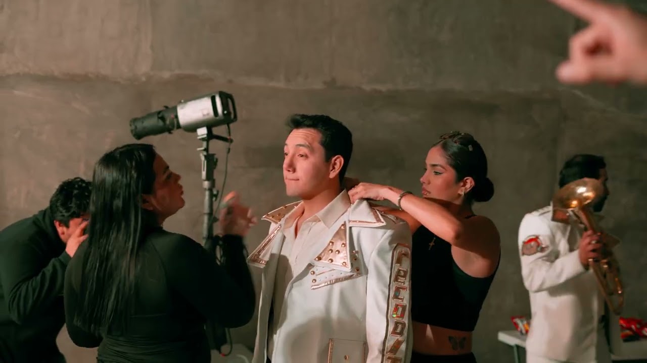 Max Peraza & Los Recoditos - Muchas Gracias BTS