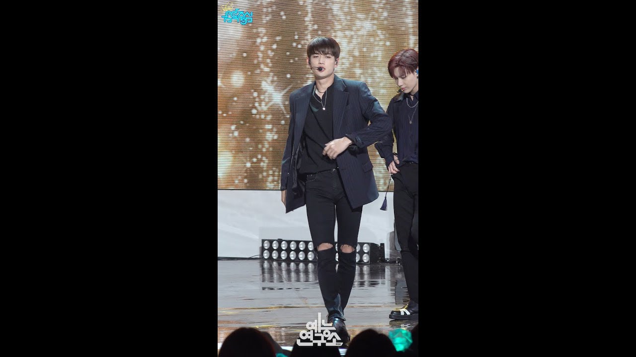 [예능연구소 직캠] 샤이니 독감 민호 focused @쇼!음악중심_20180616 Who Waits For Love SHINee MINHO