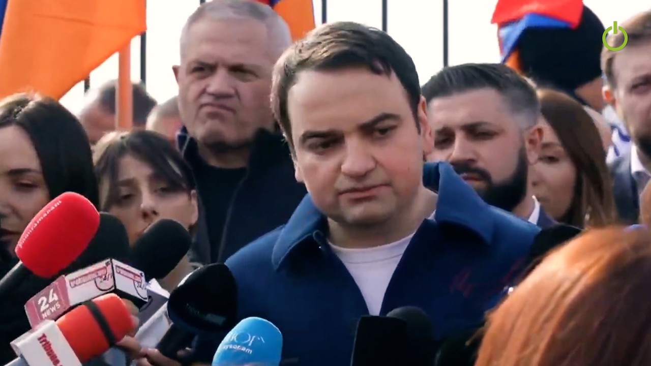 Նրանք, պայքարելով Սամվել Կարապետյանի նկարի դեմ, փաստորեն նկարին էլ են պարտվում. Նարեկ Կարապետյան