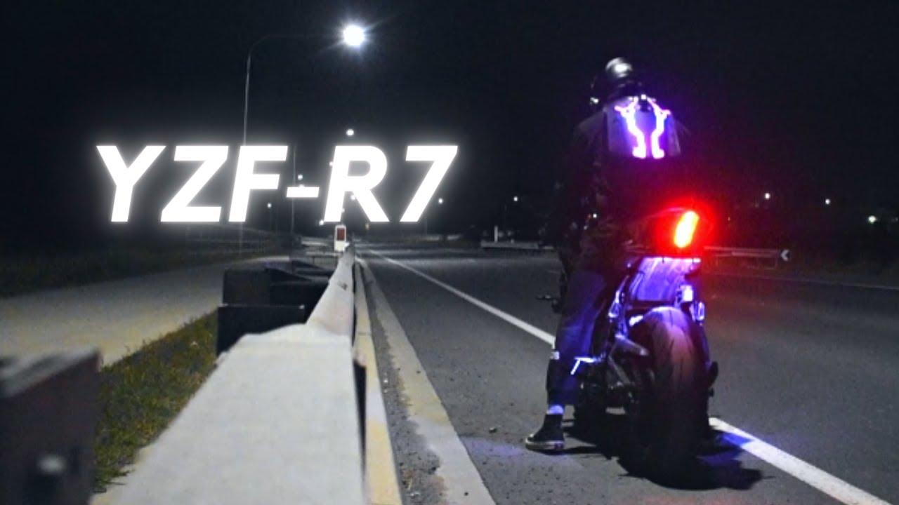 YZF-R7 2022 Start-up & Fly-by (Walk Around)