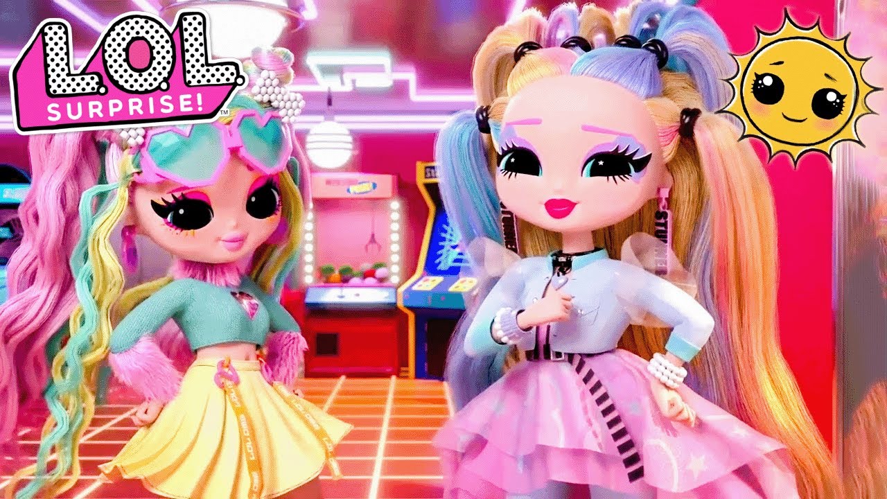 Sunshine Festival! (Parts 1-2) ☀️ House of Surprises Episode Bundle ☀️ L.O.L. Surprise!