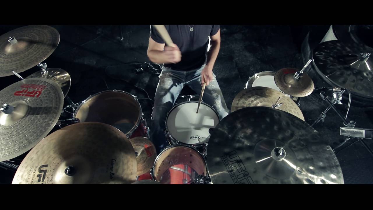 Marco Confetti - “B20” live at UFIP factory