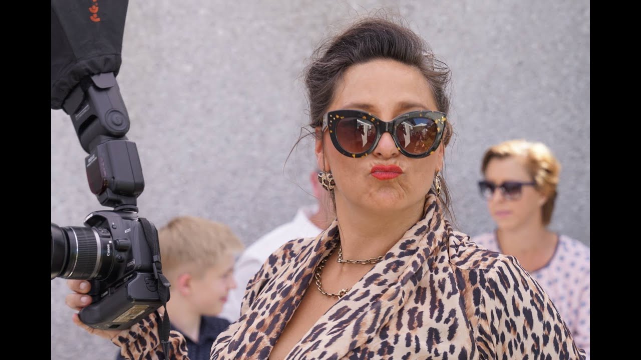 Den Falske og festlige Fup Fotograf Kisser MarCussen Underholdning til festen ved Tali Piontek