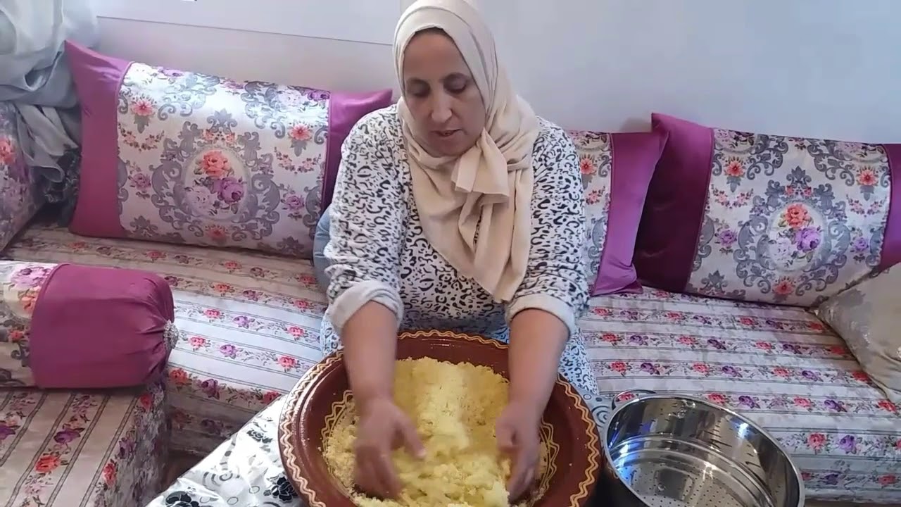 كسكس مغربي 😍 التفاية  باللحم👌👌من يد طباخة لالة فاطمة لمراني بطريقة سهلة وتقديم رائع👍