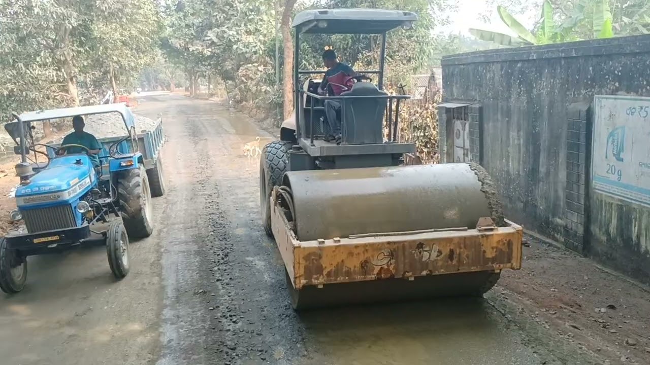 Case viboromax roller  machine.     Wmm bed water rolling  Pwd work. #roadconstruction work