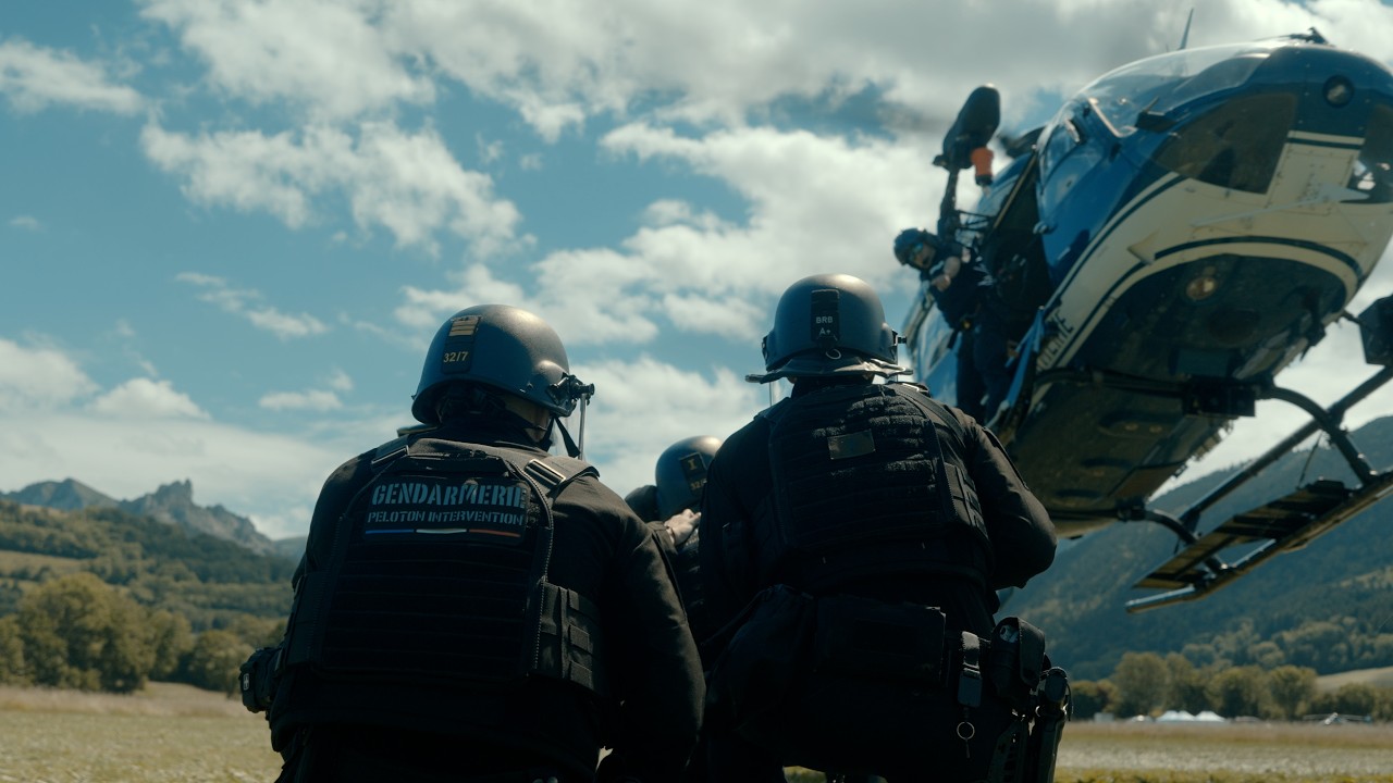 [CLIP] 6100 Gendarmes s&eacute;curisent le G7 Evian !