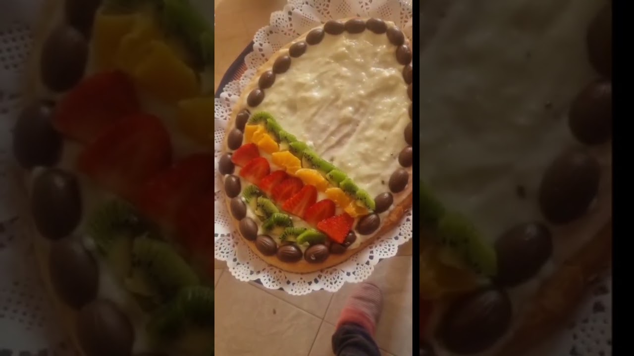 Crostata a Forma di Uovo di Pasqua