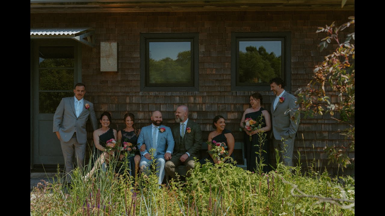 Colourful summer wedding at Compass Rose, PEC | Wild Peach Photography