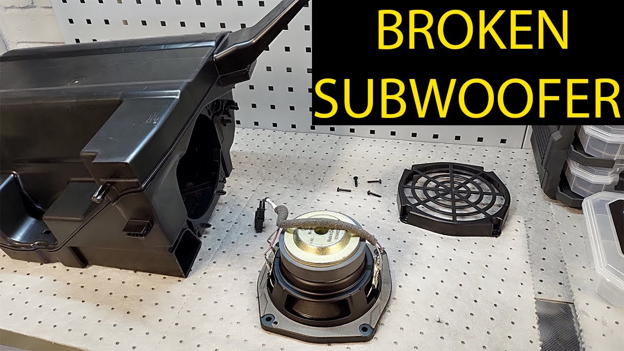 How to remove the Subwoofer in your MK3 Skoda Superb Estate