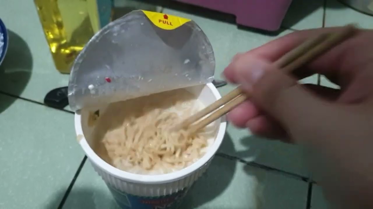 Nissin Cup Noodles Creamy Cheesy Milk Ramen Hack @kentycook
