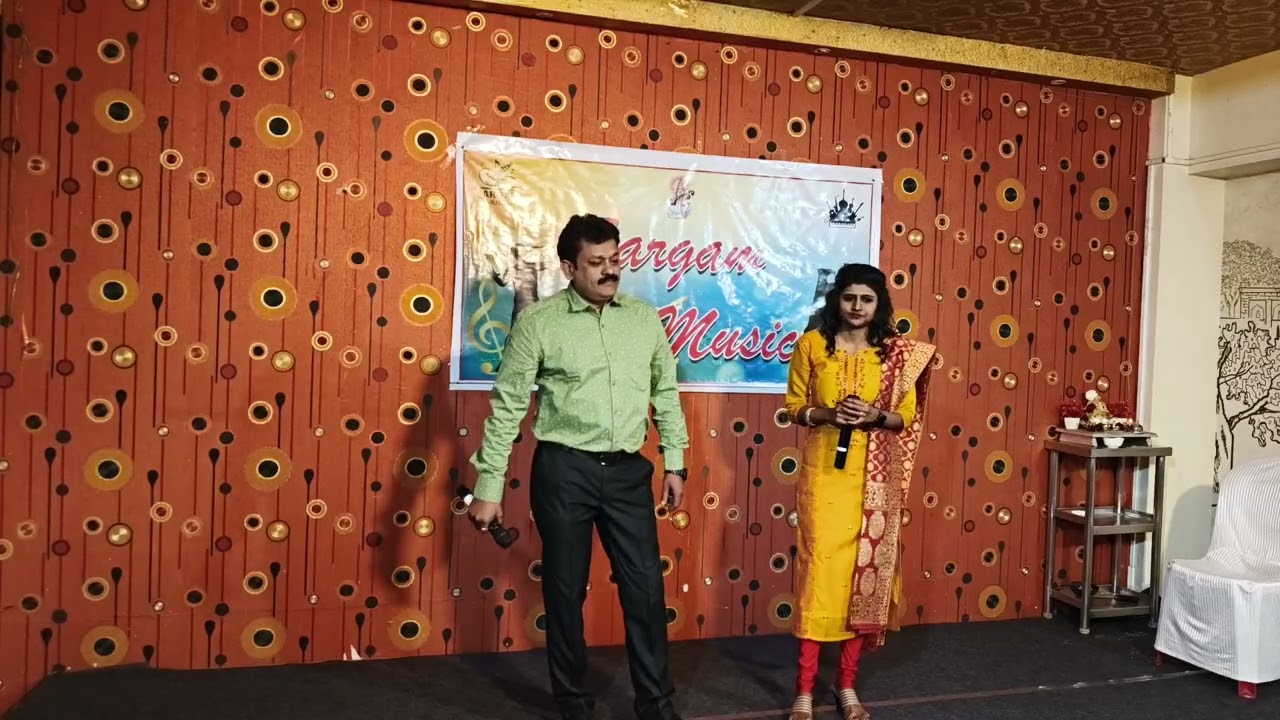 AMAR KUGAJI & TEJASWINI PATWARDHAN (CHURAKE DIL MERA..... NOT FORM ORIGINAL SOUND TRACK)