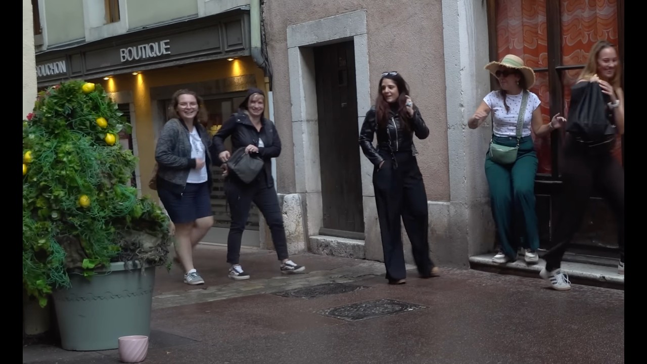 Girls vs Bushman,She couldn’t escape and this Happened (Funniest Scare Ever!)