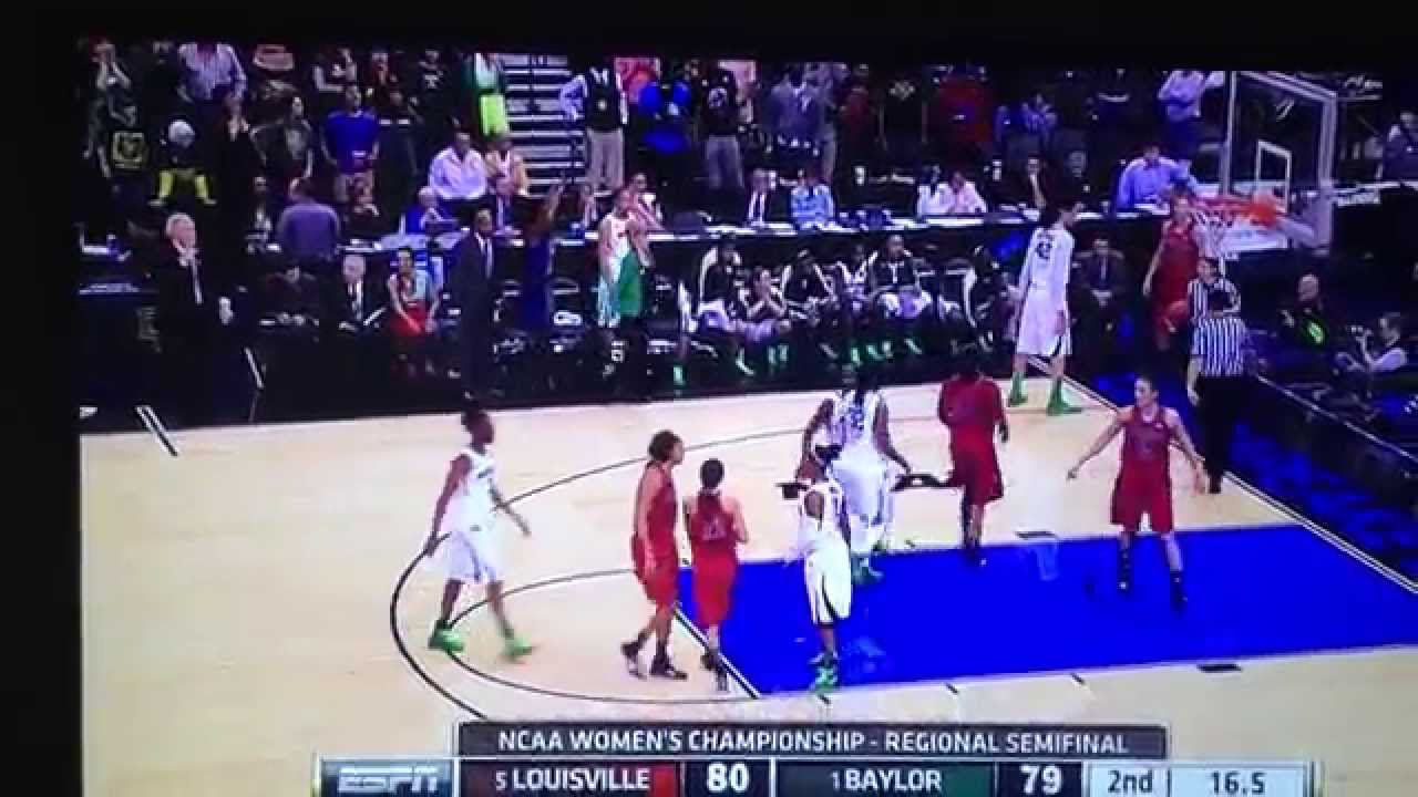 Kim Mulkey Baylor Women's coach rips off jacket and loses her mind vs Louisville