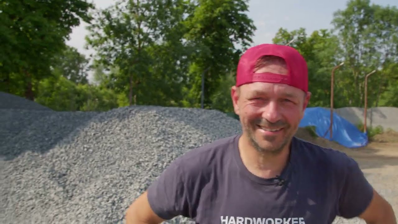 Oddělení trávníku od záhonu – BESTOVÁNÍ s Pepou Libickým