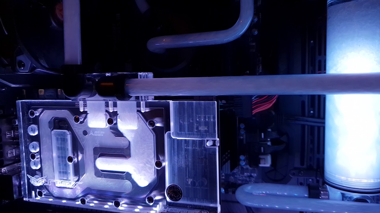 Custom watercooling loop with Primochill vue Sky white SX
