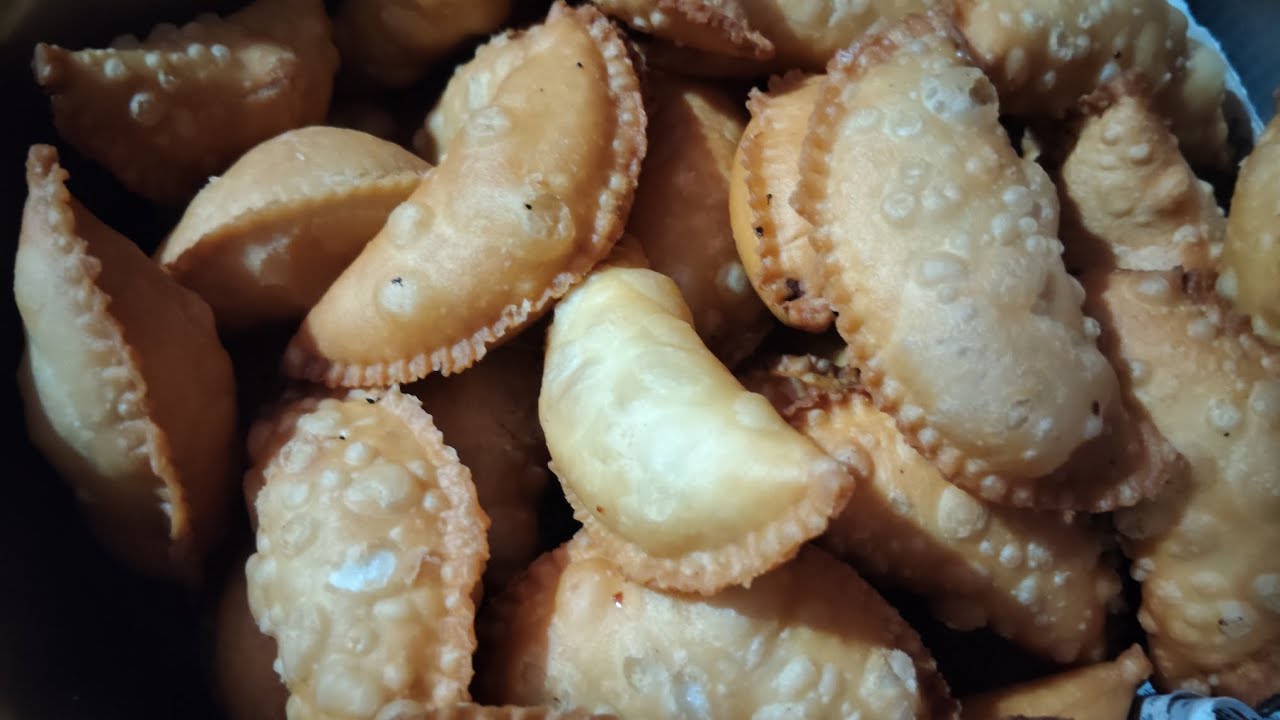 Holi special Gujiya Banaya deepa official vlogs
