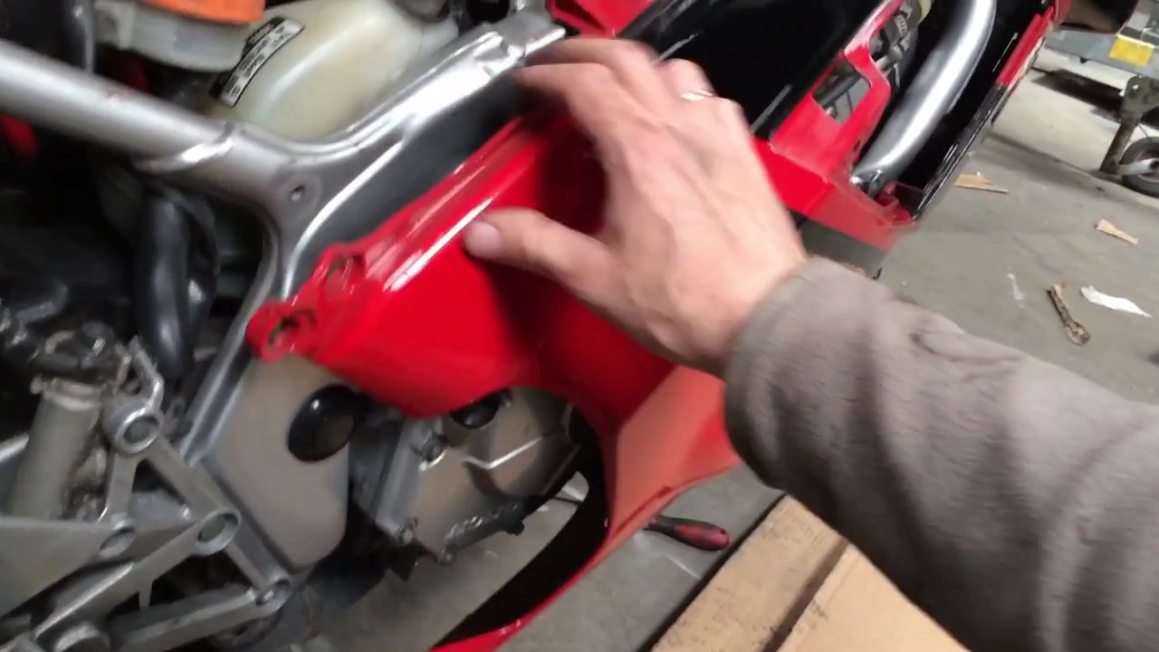 How to change CBR 600 ENGINE OIL - (Honda)