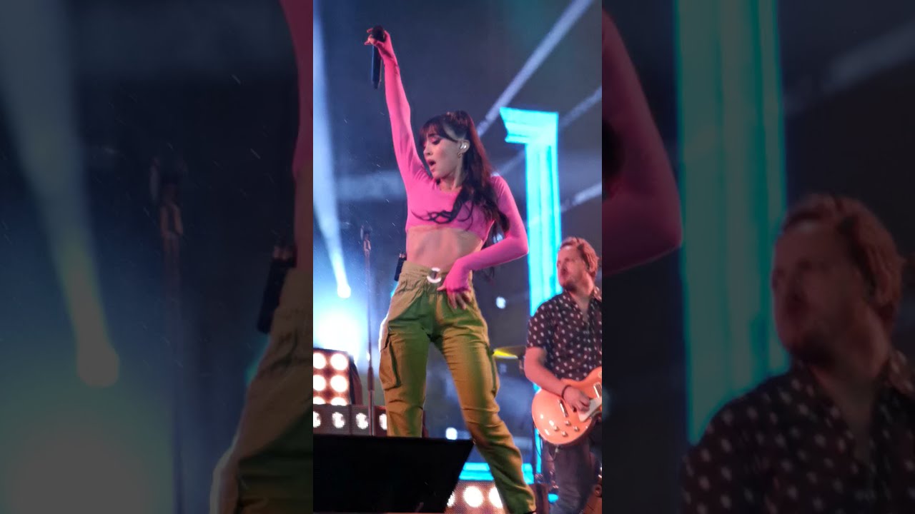 Aitana - Intro + 11 Razones | 11 Razones Tour Granada 09/10/2021