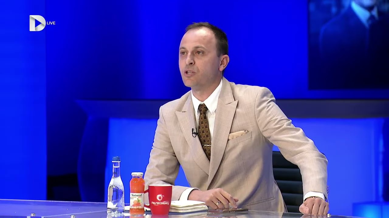 Ironizon Qorrolli: “GUXO është e vetmja parti që ka më shumë kryetarë sesa anëtarë”
