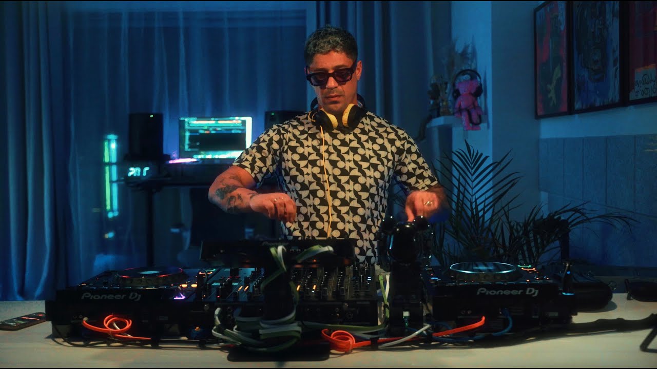 The Freq Show Live Podcast Ep.09 (Live from Dubai)