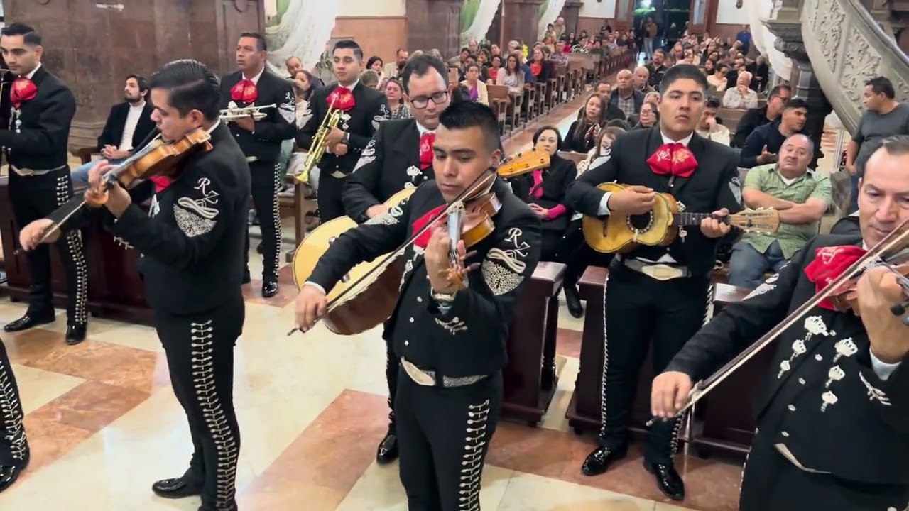 Mariachi Real Zapotiltic / Morir de amor