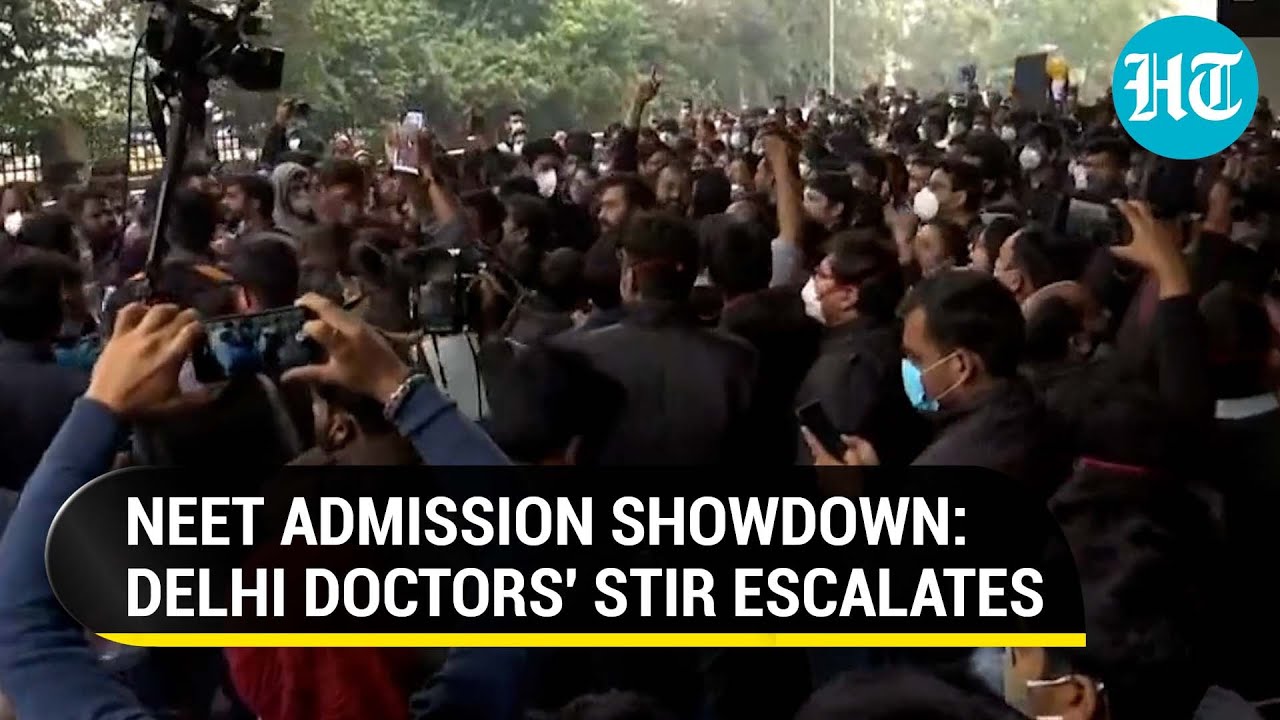 Watch: Delhi doctors continue protests in National Capital as cops block Supreme Court march