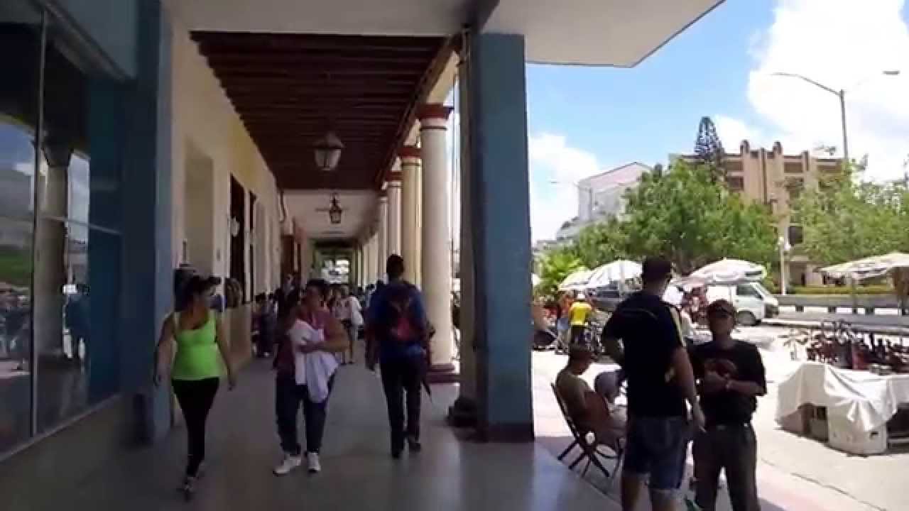 Walking the City centre of Holguín Cuba