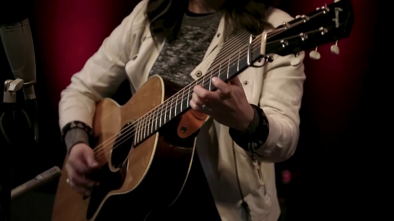 Sierra Hull - Old Ebenezer Scrooge - 12/1/2020 - Paste Studio NVL - Nashville TN