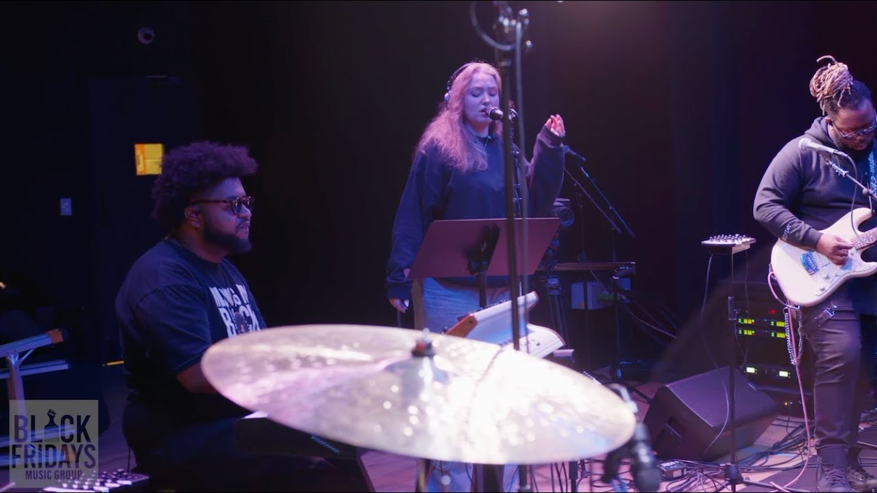 Only Exception - Live R&B Cover - Karina Noelle [Paramore Flip]