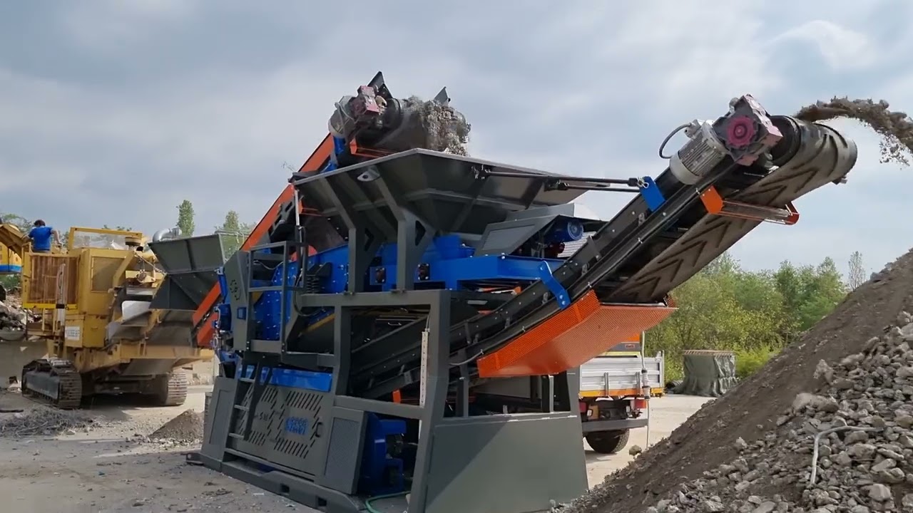 Tornado S4L a valle di un Gruppo di Frantumazione. Tornado Recycling Plant and Crushing Plant OM