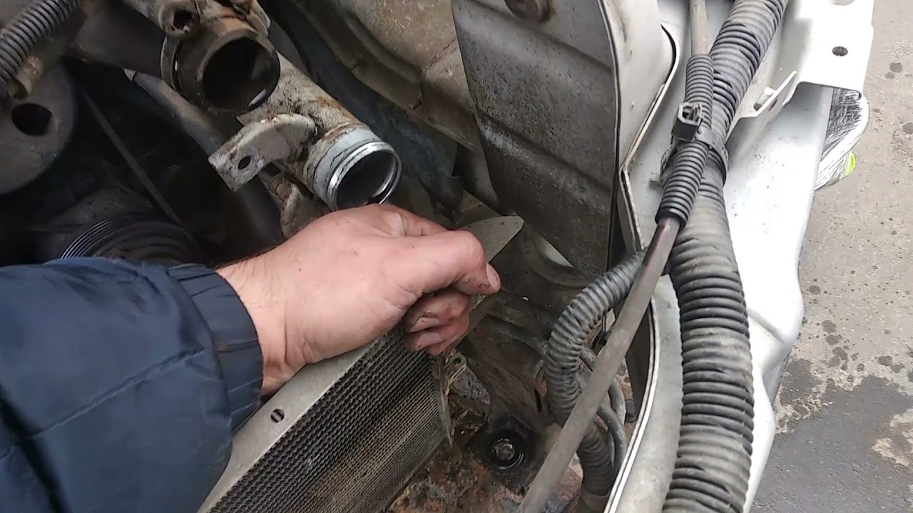 SsangYong Kyron - Замена радиатора охлаждения. Luzar LRC1750.