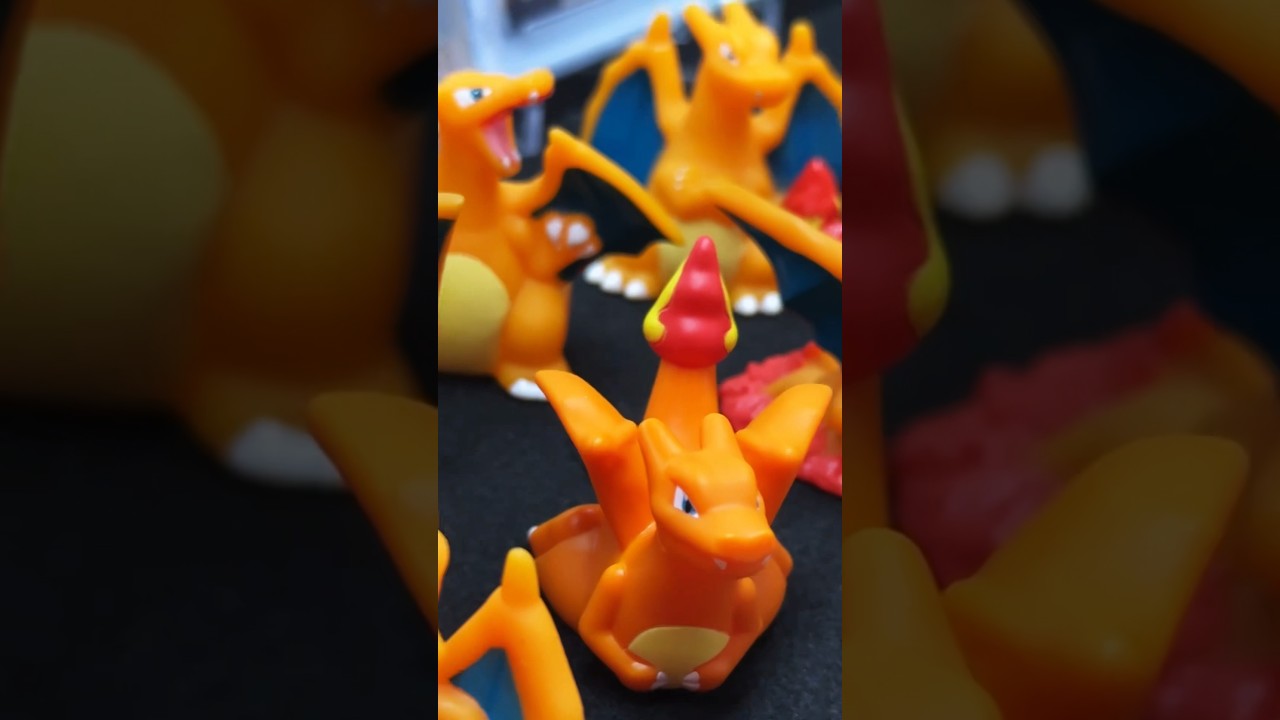 Another work of art from ​@BNTCA with this Charizard finger puppet!🔥#Charizard #pokemon