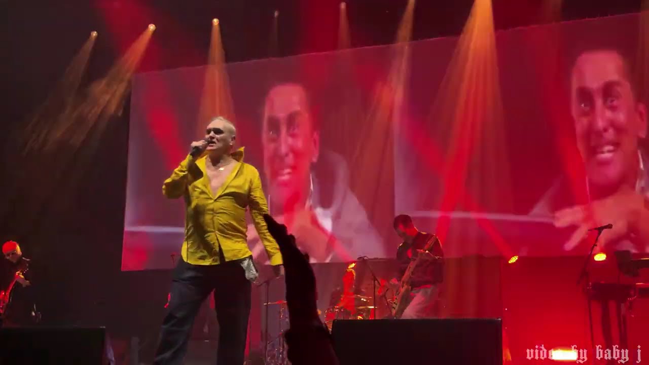Morrissey-NOW MY HEART IS FULL-Live @ Zenith, Lille France, March 4, 2026 #TheSmiths #Moz