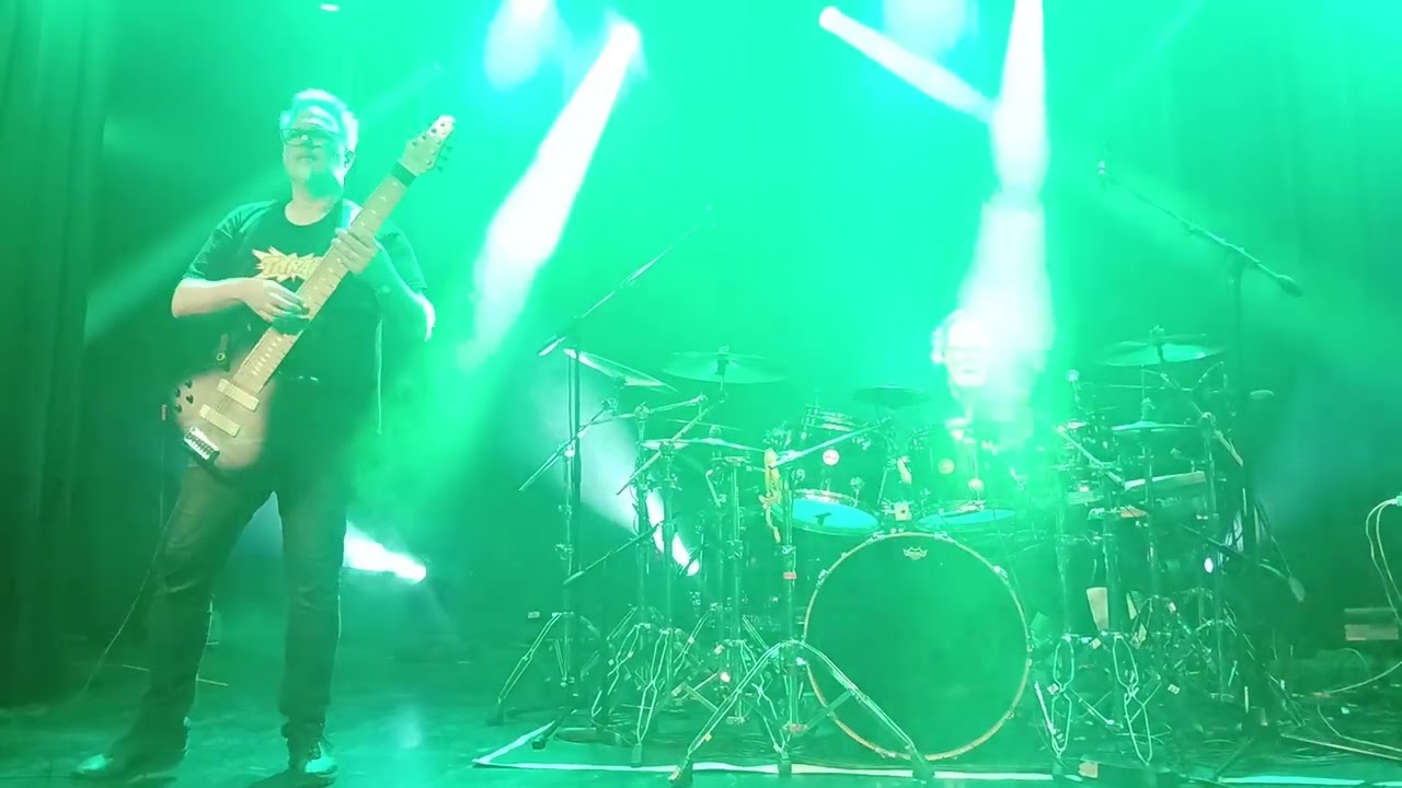 Red - King Crimson ( cover Stickmen)