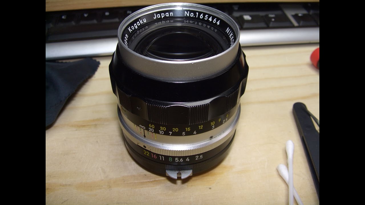 Oil on aperture blades in Nikon NIKKOR-P auto 105mm 1:2.5 NON-Ai