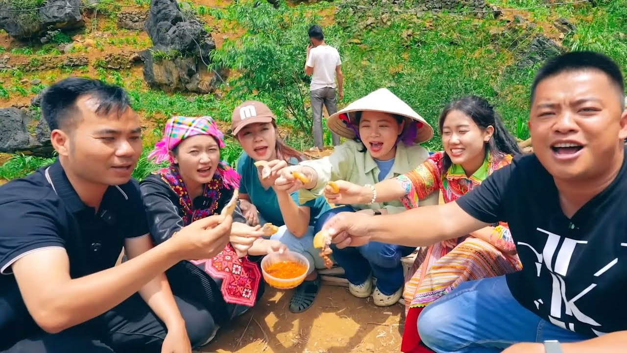 CÙNG TEAM BẾP TRÊN BẢN, PHAN DIỄM, SONG HỶ MỔ LỢN 150 KG KHAO BÀ CON LÀM ĐƯỜNG | CHỢ PHIÊN TÂY BẮC