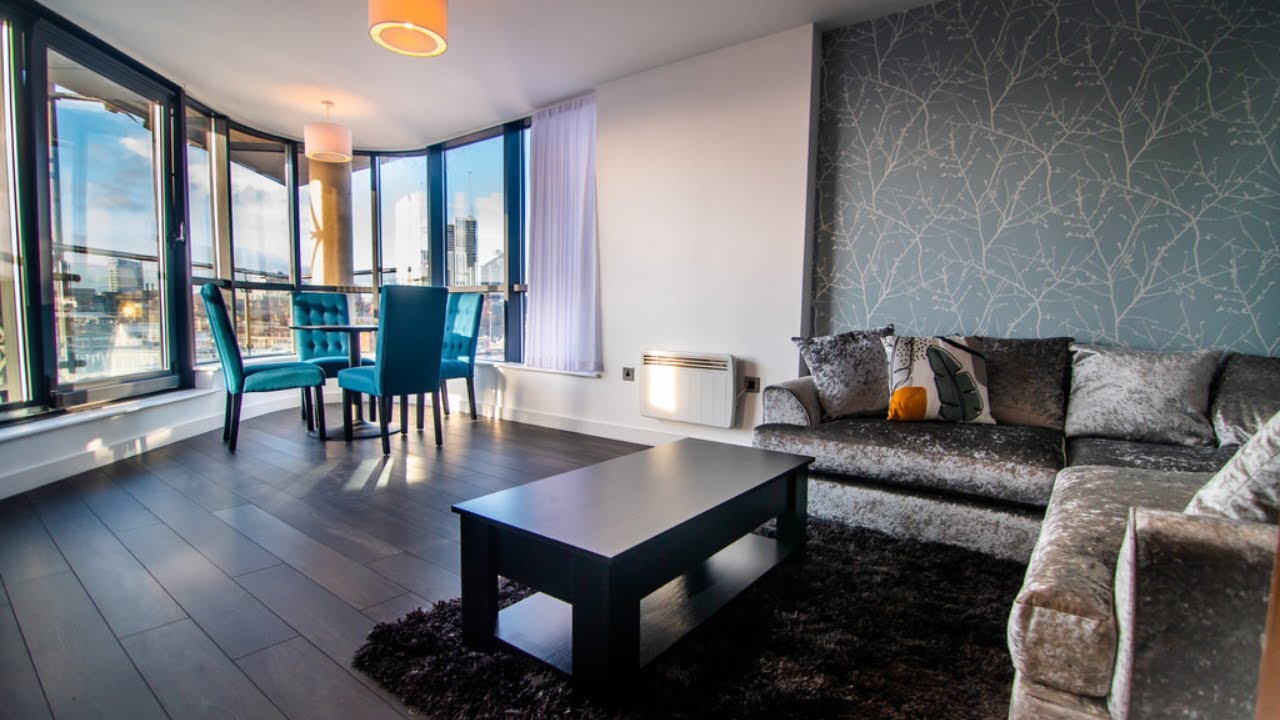 11th Floor apartment for sale in the Skyline Apartments development in Leeds City Centre.